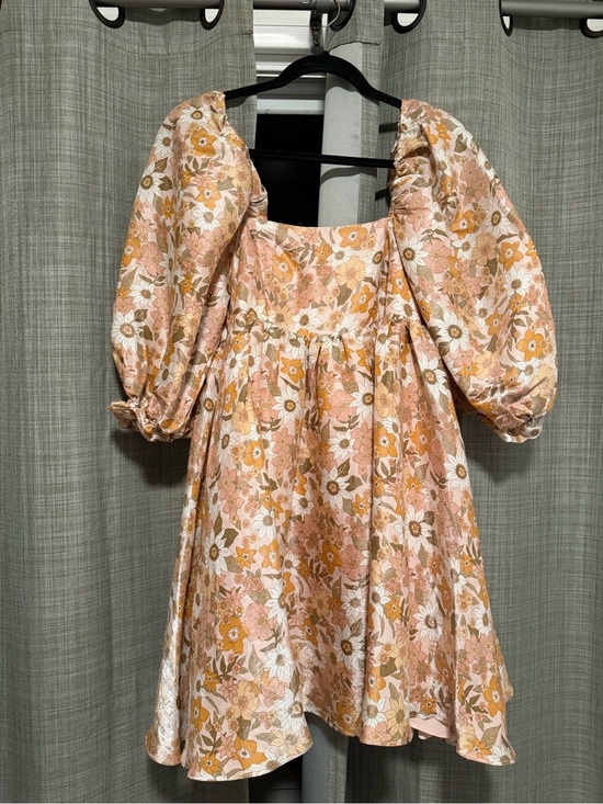 Storia Dresses & Skirts - Storia Pink and Mustard Floral Puff-Sleeve Dress